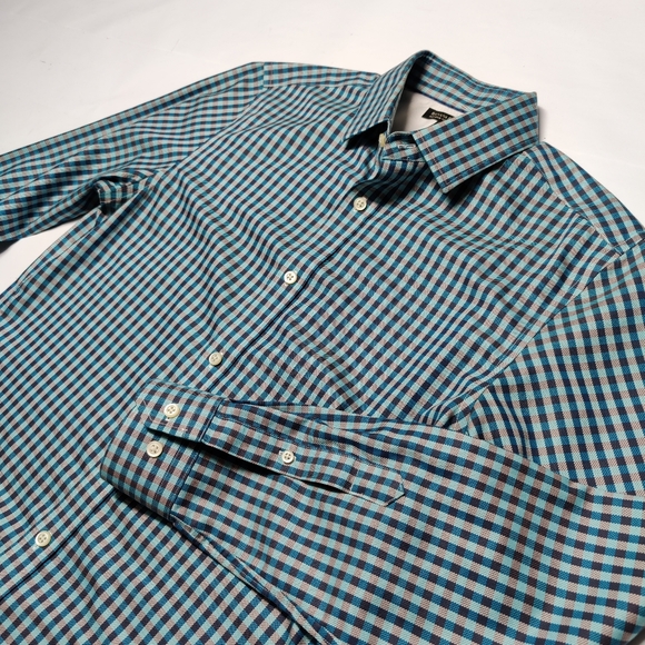 Banana Republic Button Down Men's Medium - Picture 4 of 9